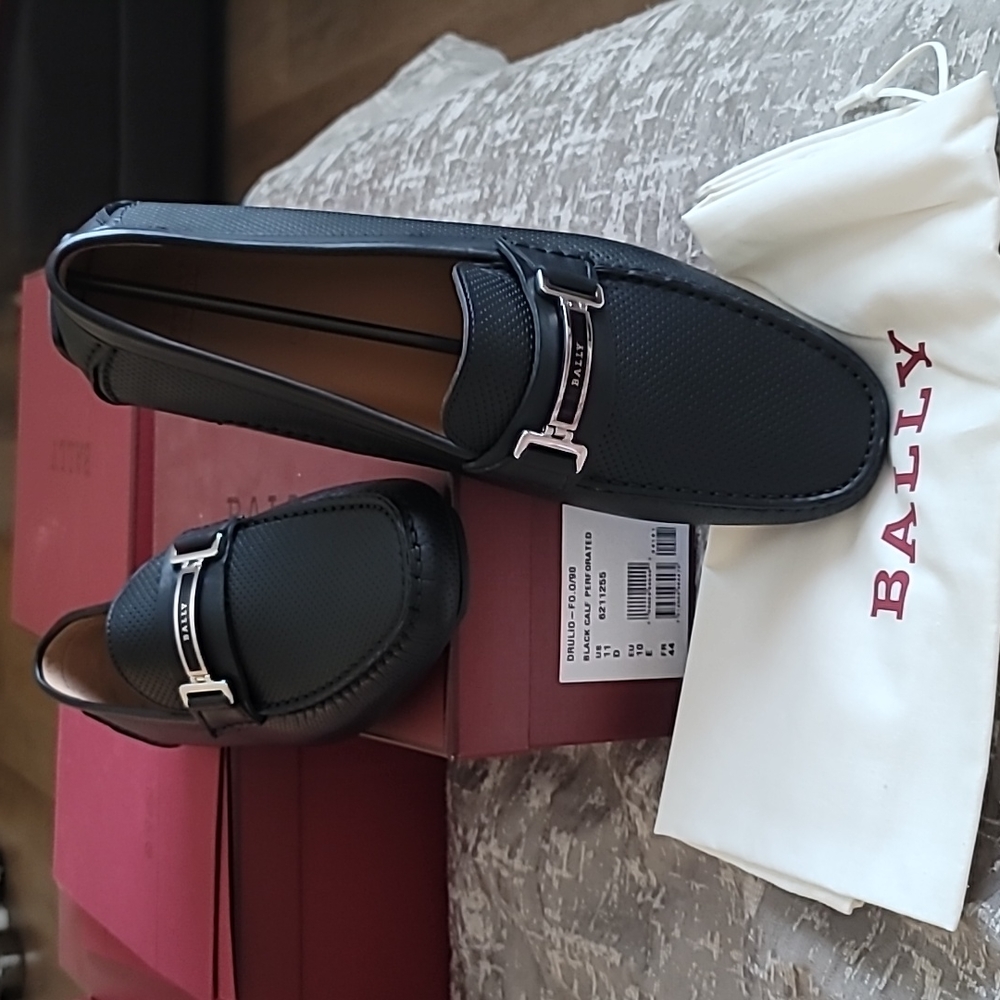 NWT Bally Drulio Black Calf Perforated Loafers Size 11